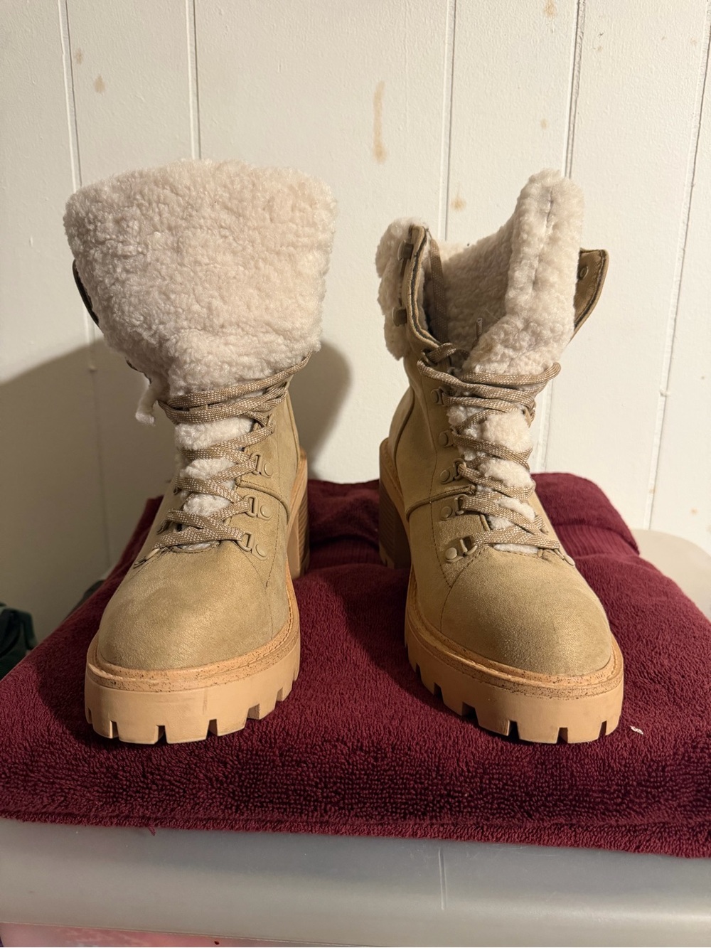 Women’s Tan Suede Shearling Lace-Up Ankle Boots
